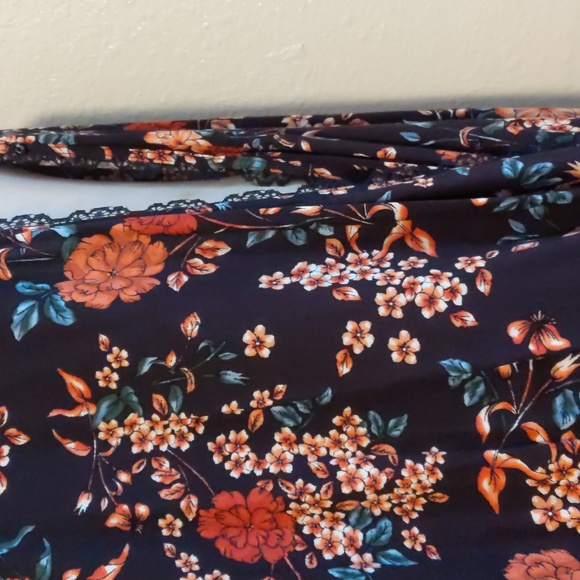 Democracy floral hi low blouse size 1X - Picture 5 of 13